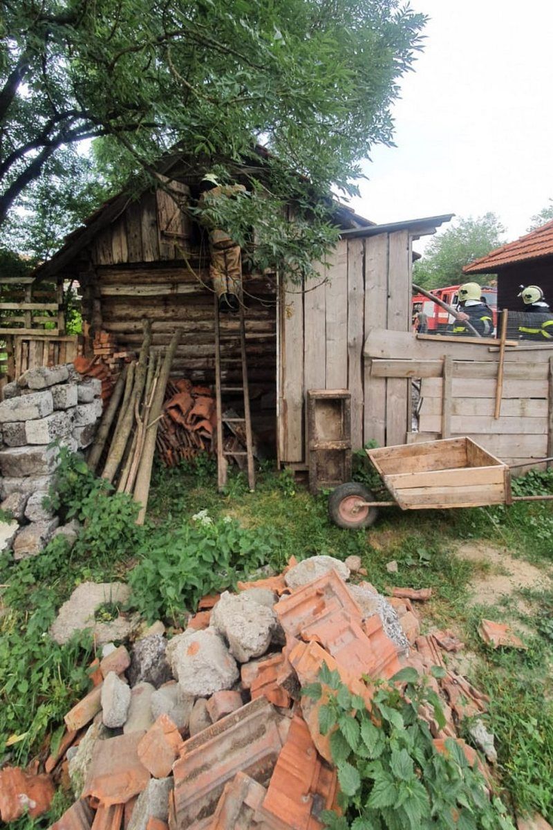 На Коломийщині вранці сталась пожежа у с. Іллінці 1