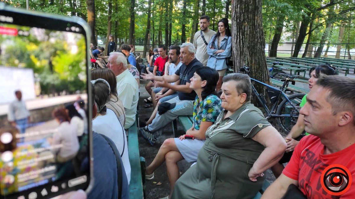 Ні проїхати, ні пройти: пішохідні доріжки в парку Коломиї і довкола нього 4