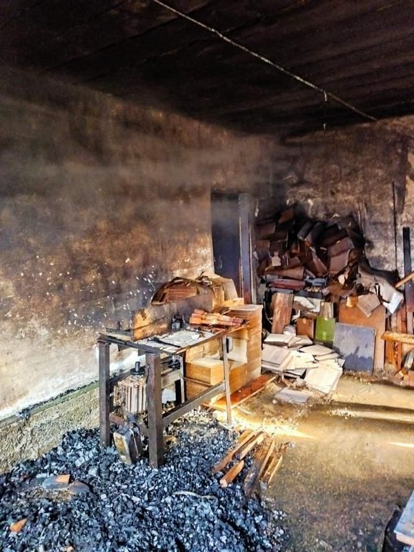 У селі під Коломиєю загорілася майстерня 4