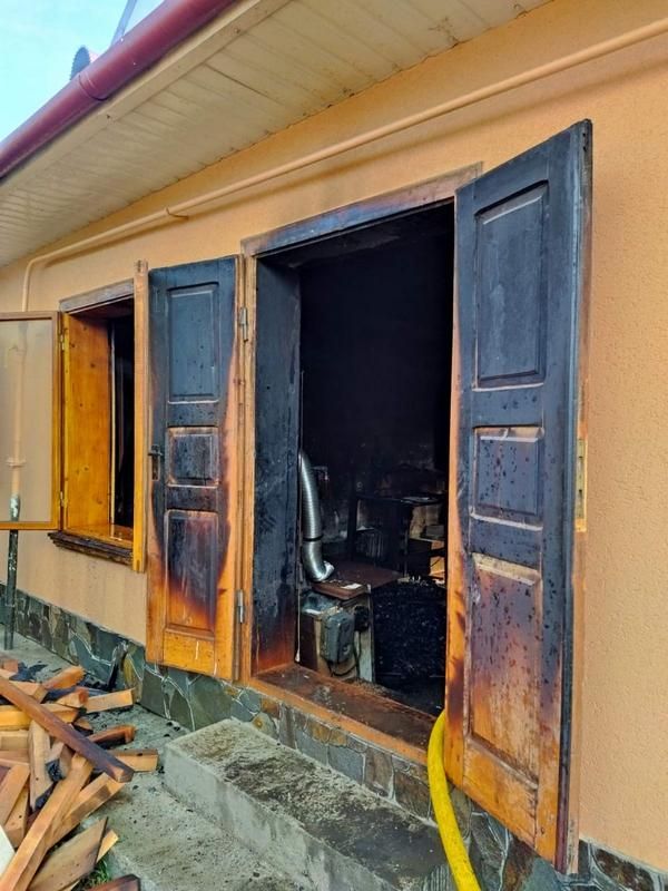 У селі під Коломиєю загорілася майстерня 1