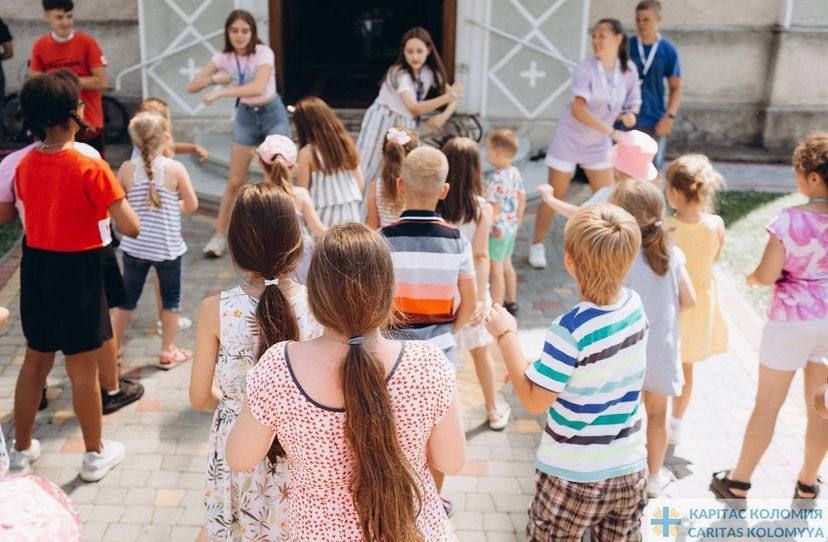 Чим зайняти дітей влітку працюючим батькам? 4