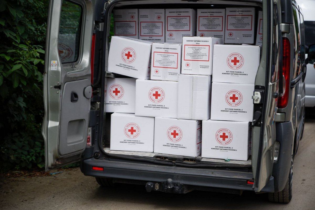 Прикарпаття отримало ще 1200 продуктових наборів та медикаментів для переселенців 3
