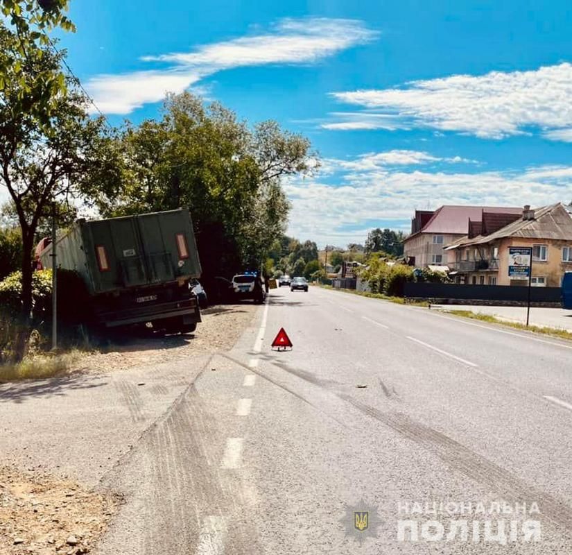 Мешканець Коломийщини на фурі протаранив легковик 2