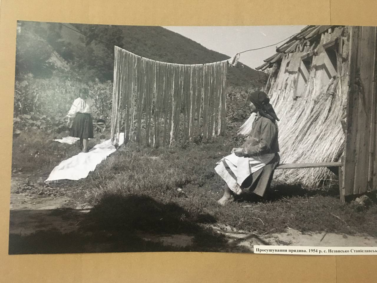 Мочання конопель, сушіння маку - чим ще займалися гуцули півстоліття тому? 4