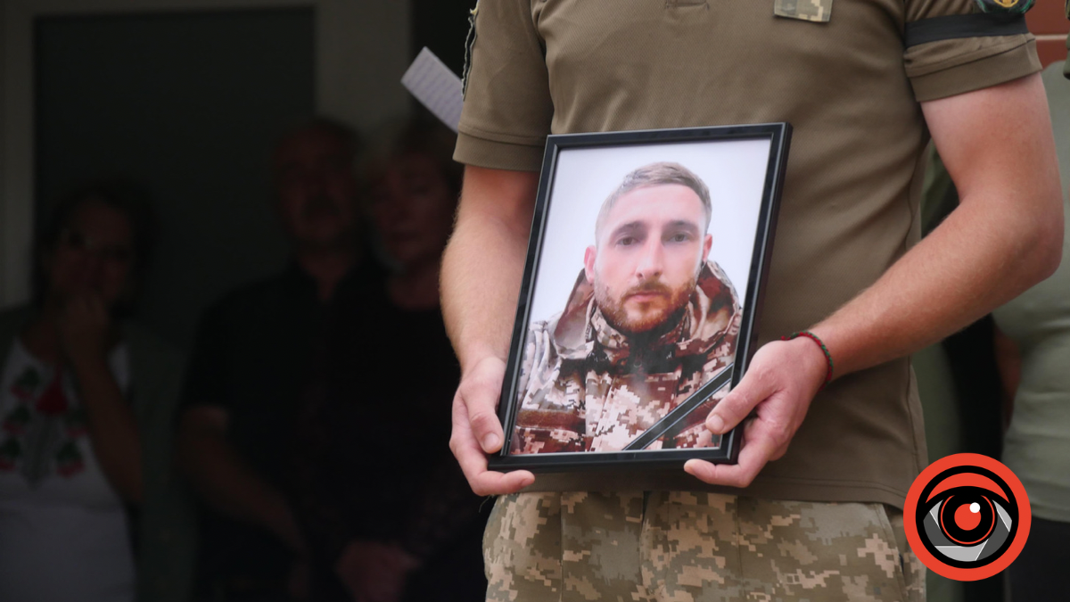 Коломия попрощалася з Героєм Сергієм Ніньовським 2