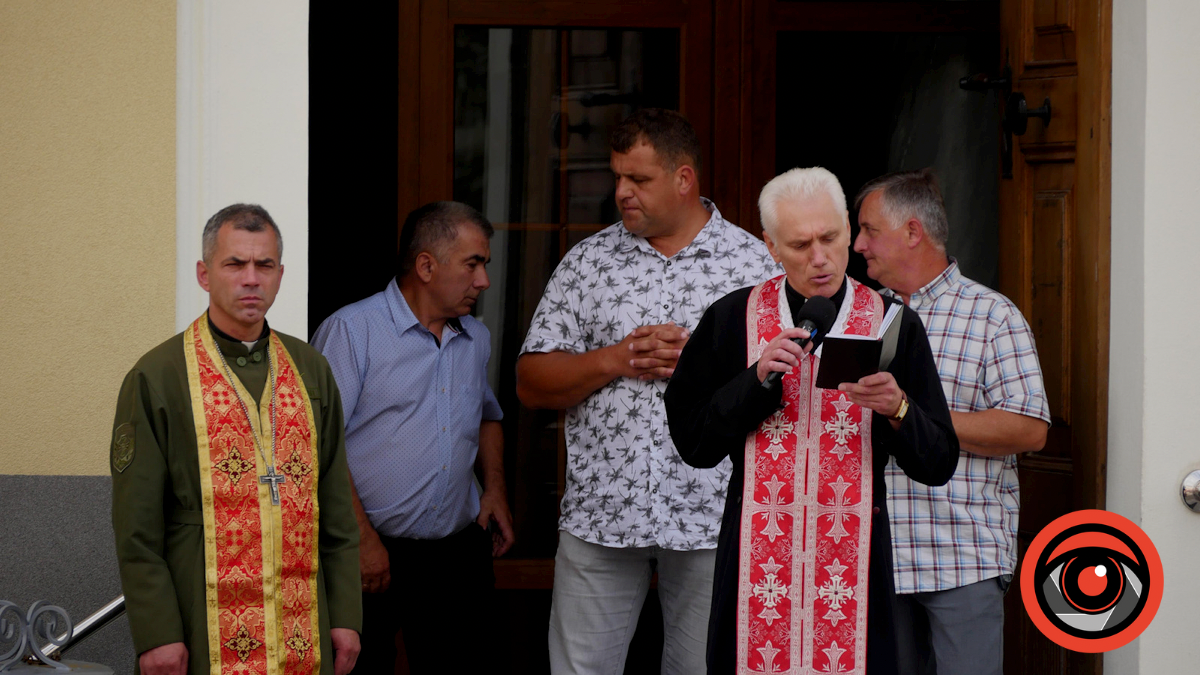 Коломия попрощалася з Героєм Сергієм Ніньовським 12