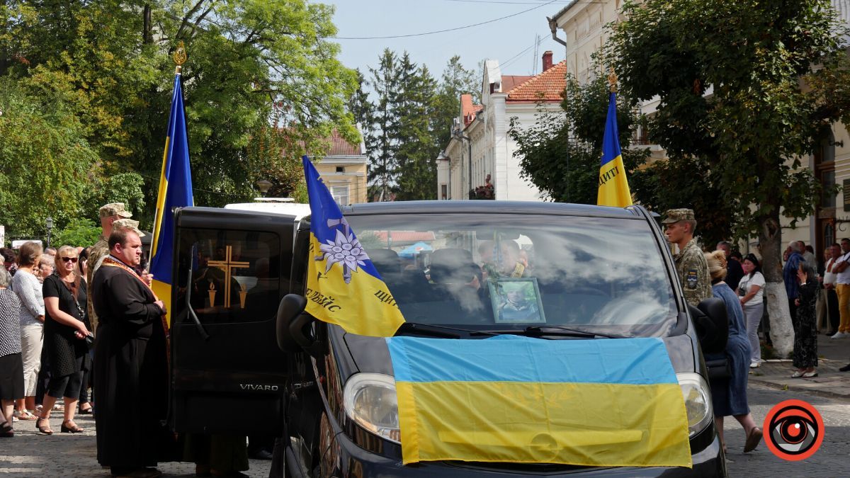 Коломия провела в останню путь Героя Михайла Козака | Фоторепортаж 20