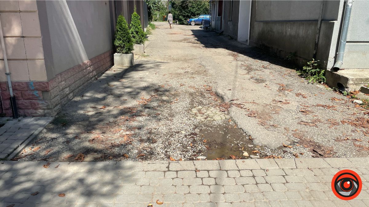 Дивіться, діти, під ноги: відсутня дорога до дитячого садочка 1