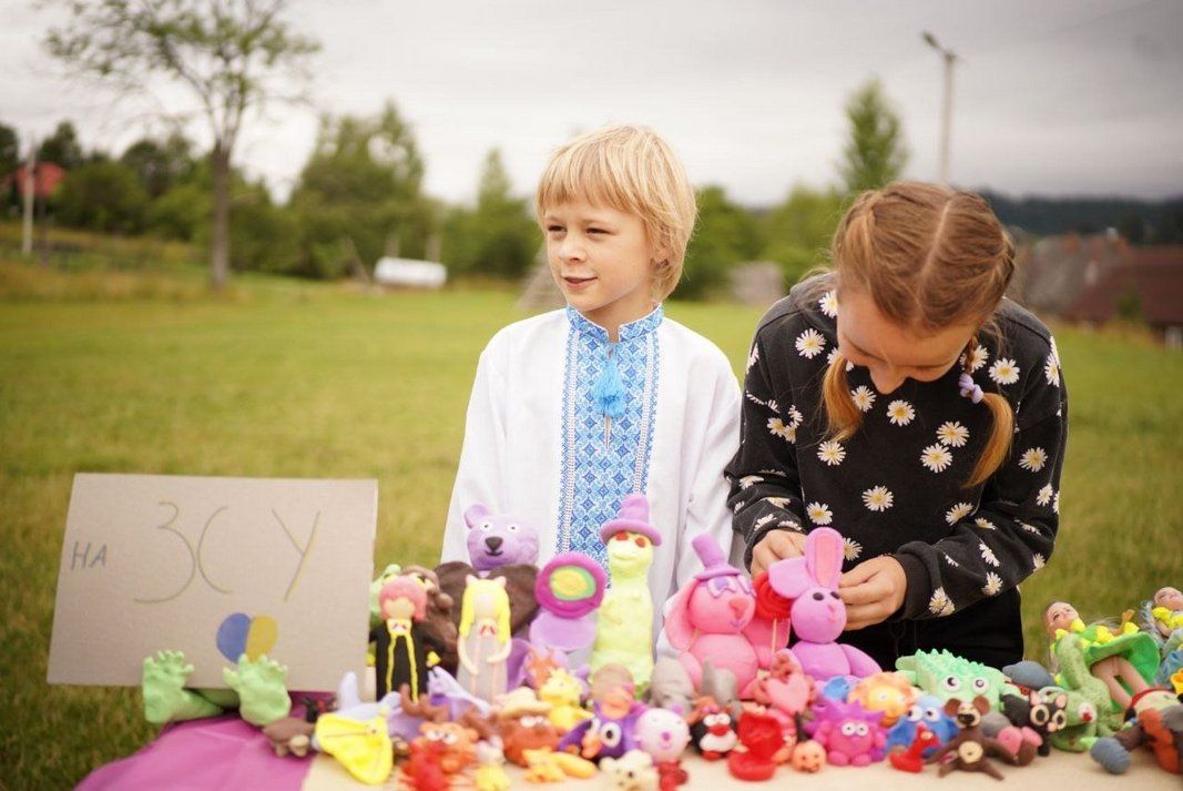 Як на Прикарпатті збирали на тепловізор, продаючи гуцульські страви 3