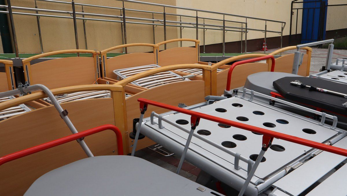 Німеччина передала на Коломию нові меблі 2