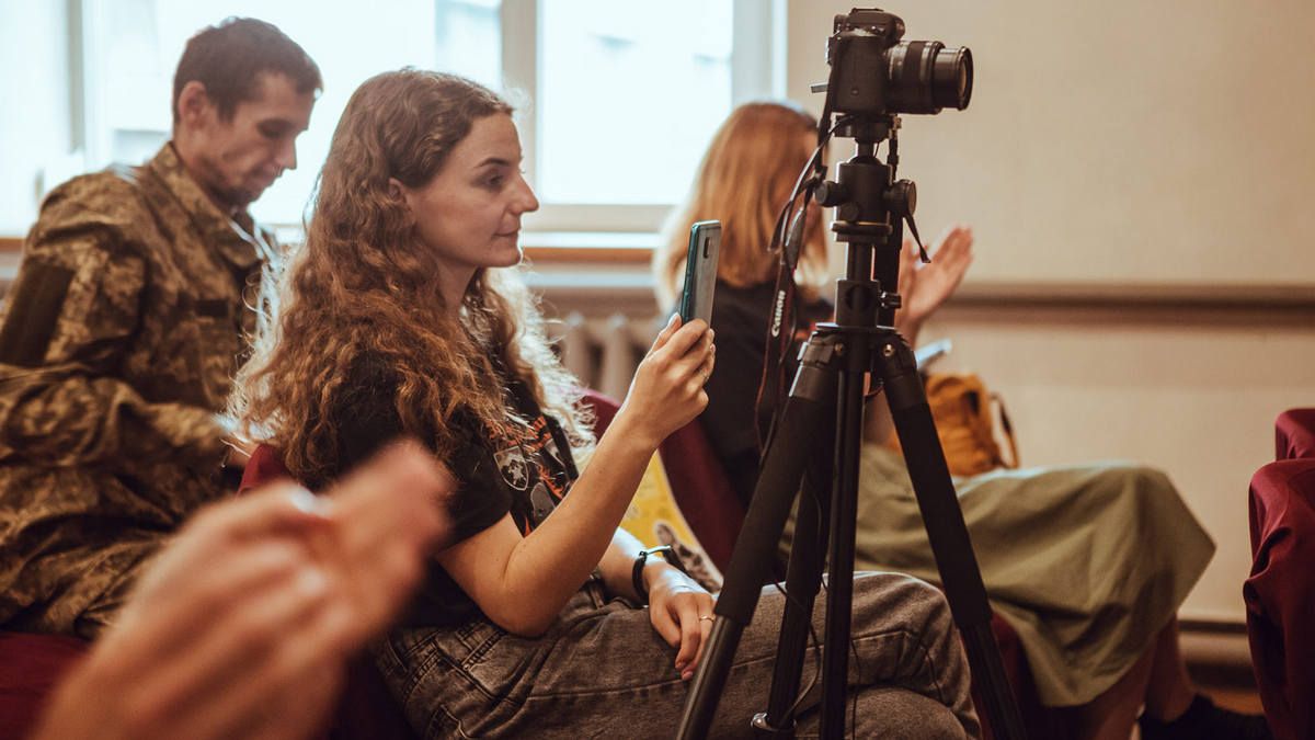 Понад 3 тис грн для едельвейсів з "Літературного благодійства" 2