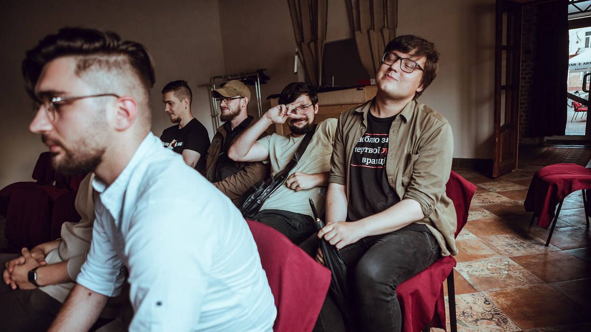 Понад 3 тис грн для едельвейсів з "Літературного благодійства" 7