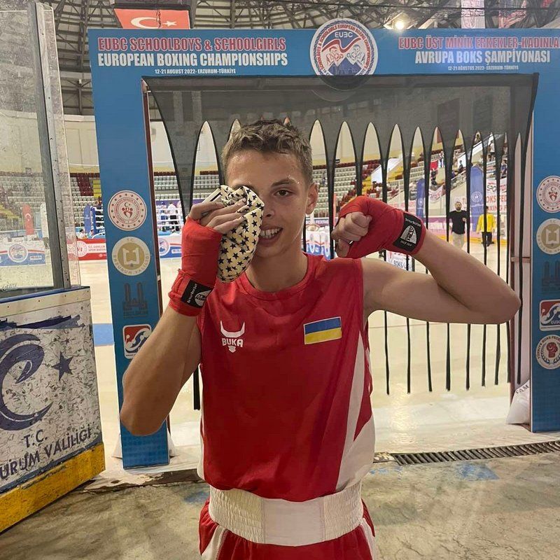 Коломийський боксер вийшов в у півфінал Чемпіонату Європи з боксу 1