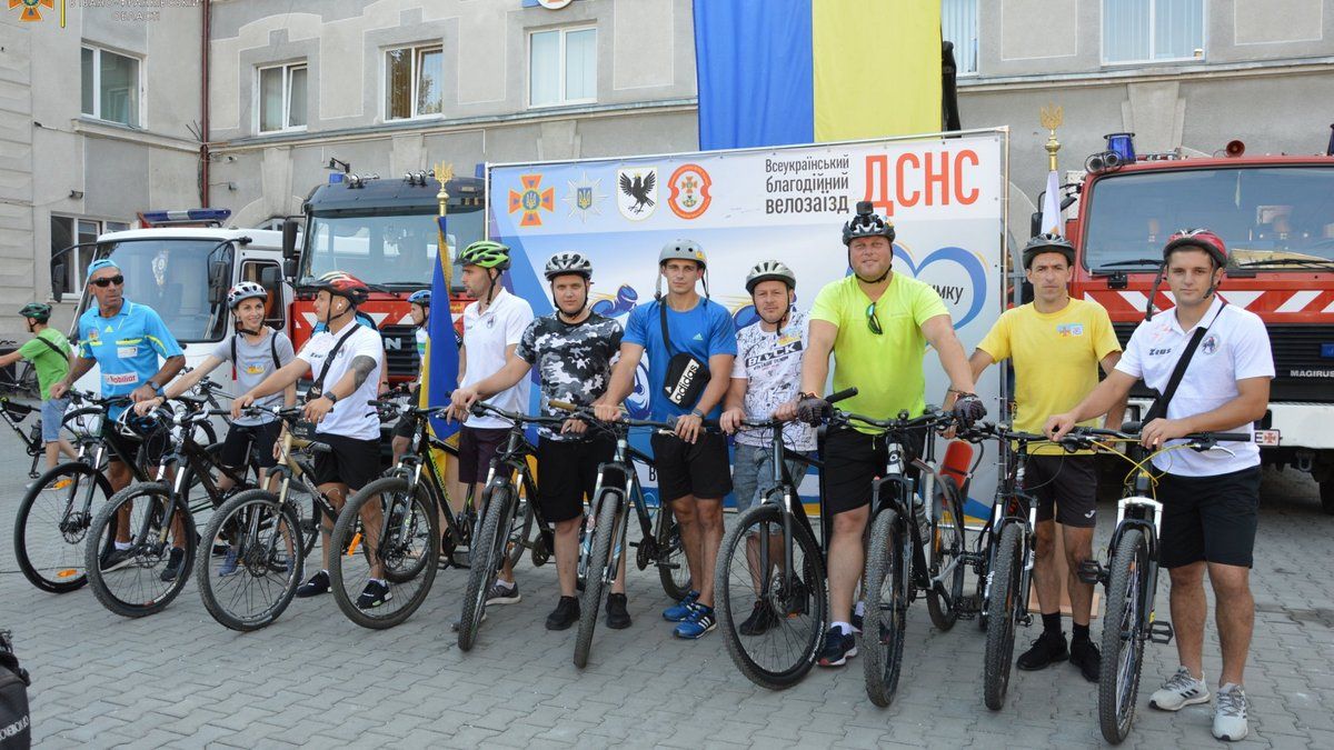 10 км = понад 226 тис для ЗСУ | відбувся велозаїзд рятувальників області 4