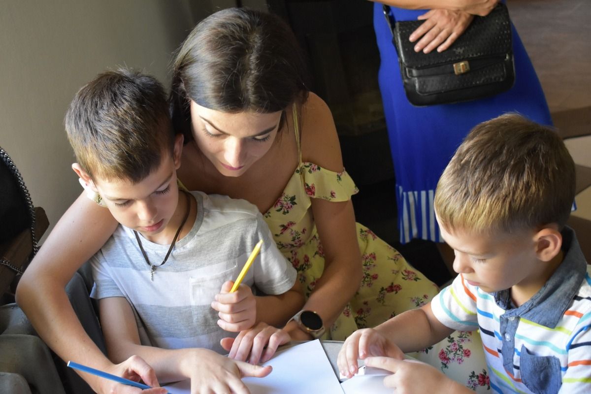 Малюнки коломийських дітей стануть принтом для футболок 15