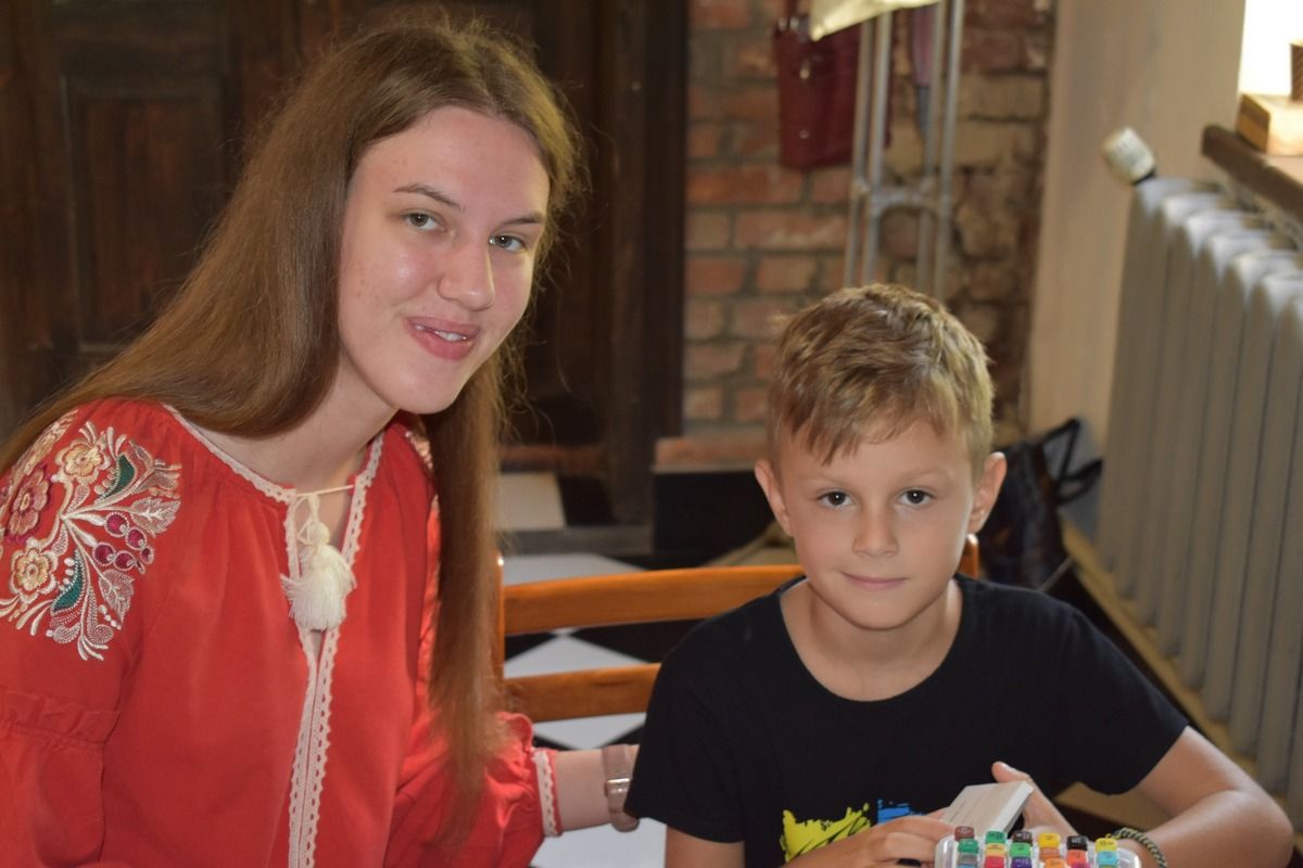 Малюнки коломийських дітей стануть принтом для футболок 12