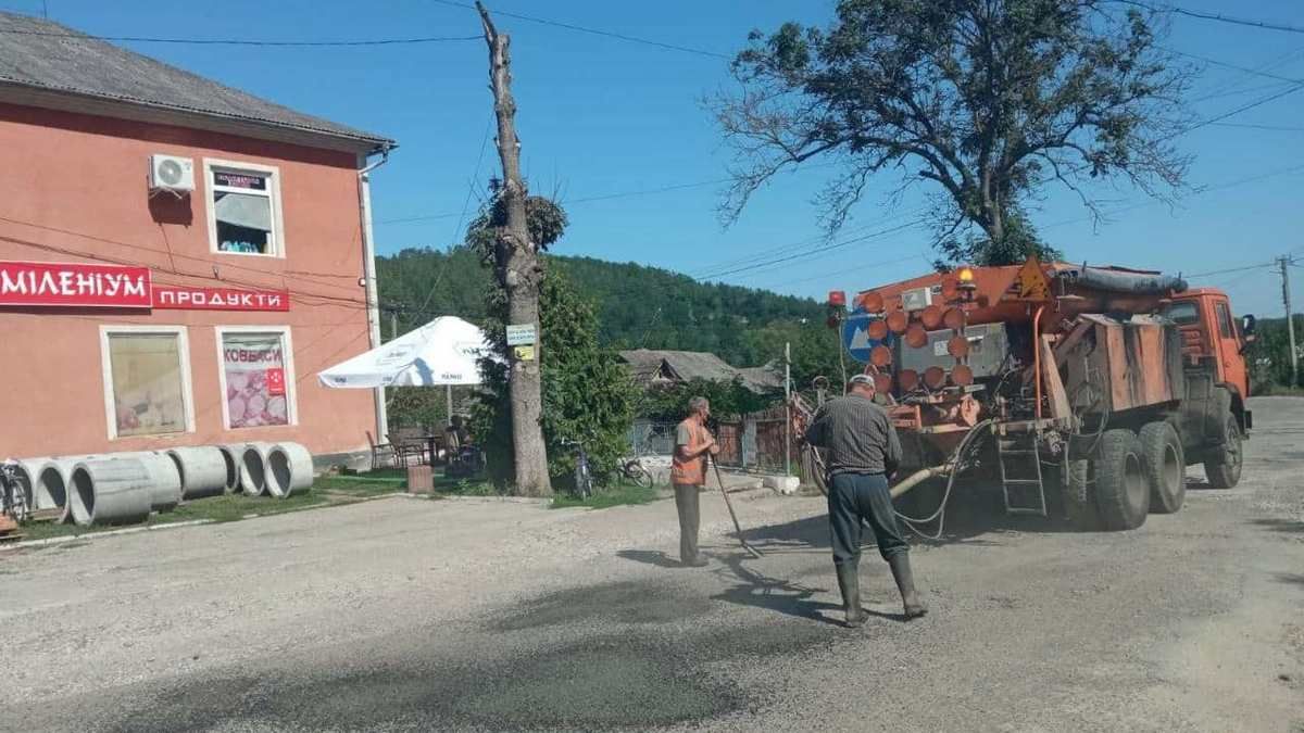 У Незвиську дороги дочекалися ремонту 1