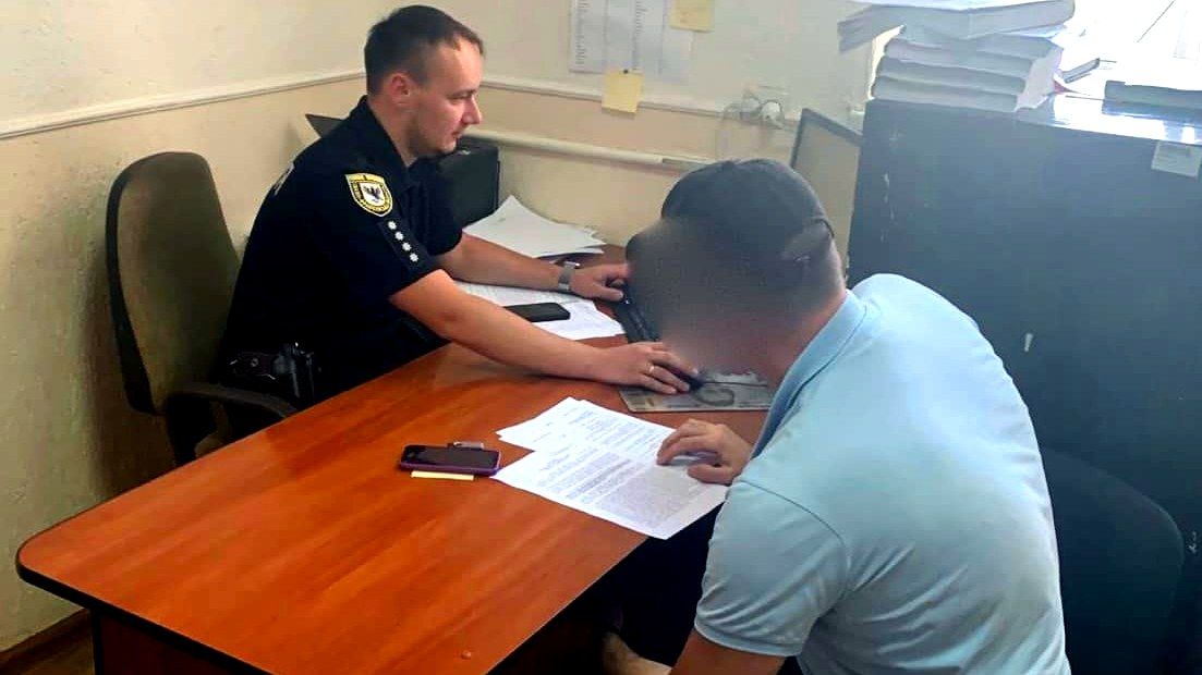 На Косівщині спіймали двох чоловіків, причетних до побиття чоловіка 1