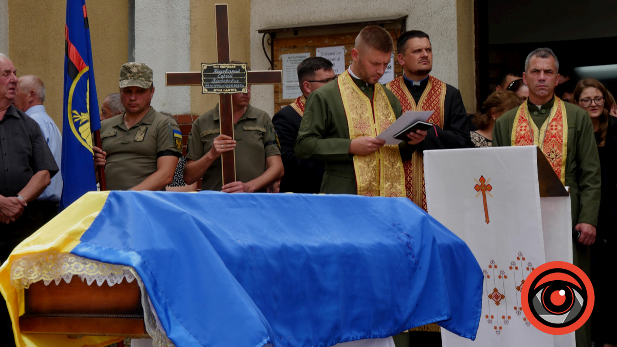 Коломия попрощалася з Героєм Сергієм Ніньовським 4