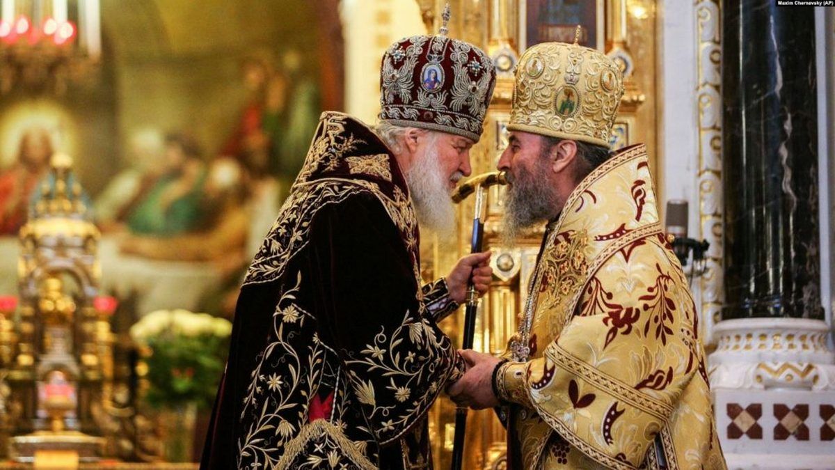 Московські попи просяться на виїзд