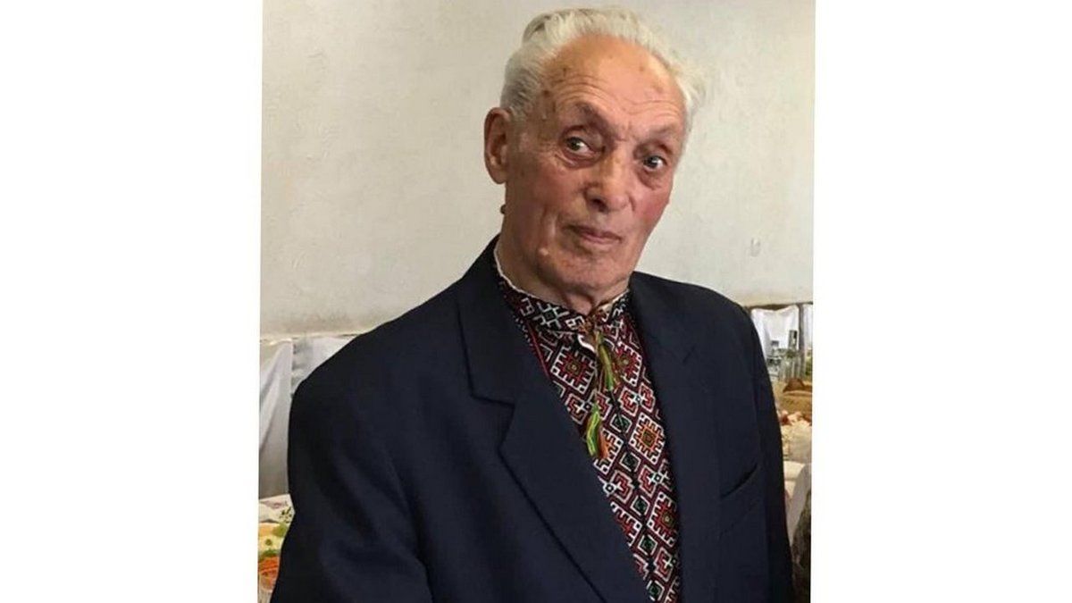 Як 94-річний мешканець Надвірної передав 1 тис грн для ЗСУ