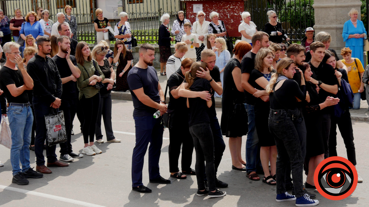 Коломия попрощалася з Героєм Сергієм Ніньовським 11