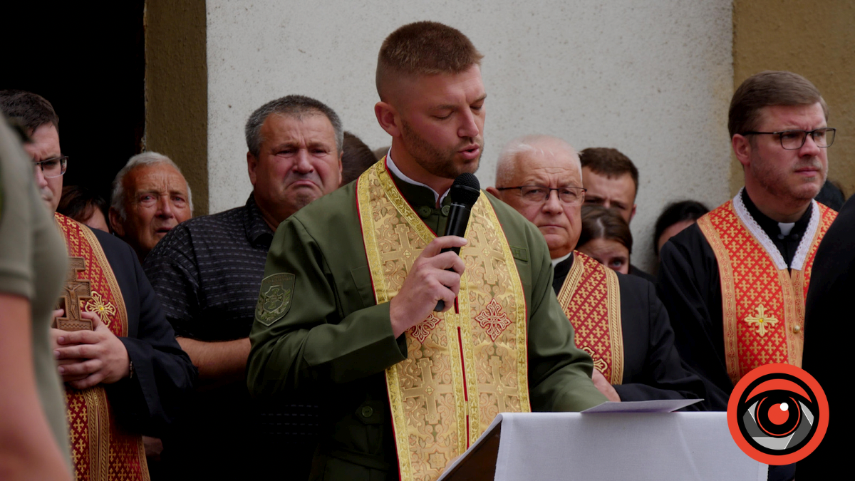 Коломия попрощалася з Героєм Сергієм Ніньовським 6