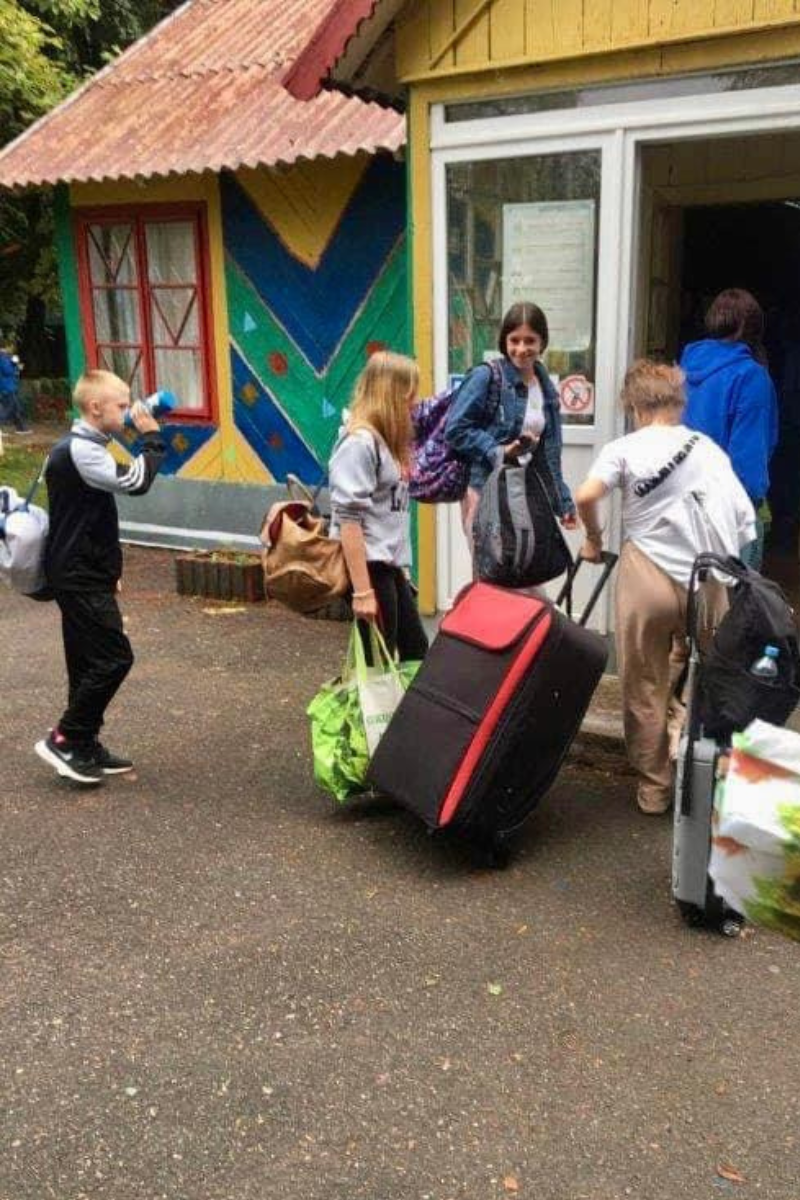 Юні коломияни поїхали на відпочинок в Карпати 1