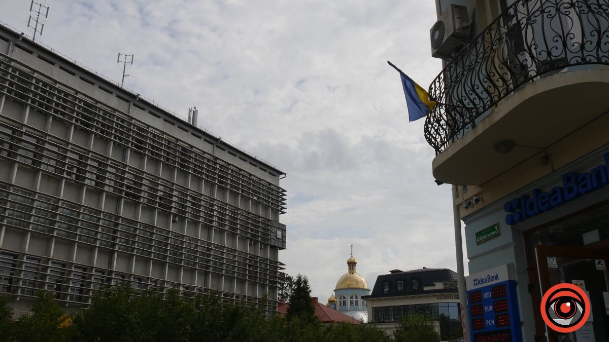 Над Коломиєю майорять синьо-жовті прапори | Підбірка фото 9