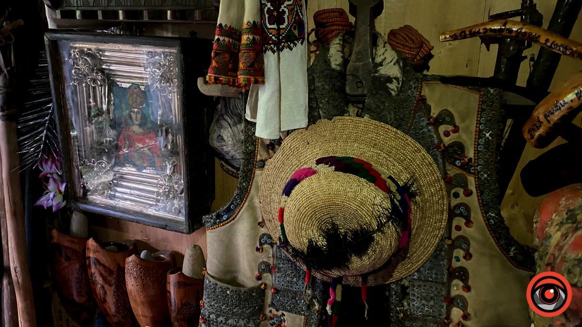 Хата, у якій загинув Олекса Довбуш | село Космач 9