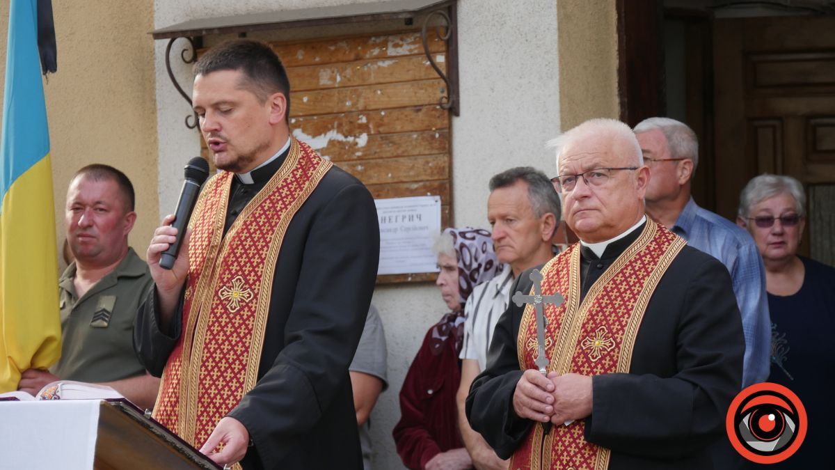 Коломия провела в останню путь Героя Олександра Негрича 3