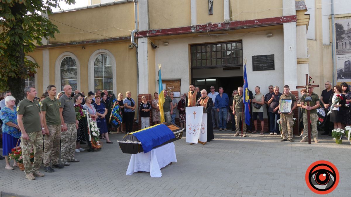 Коломия провела в останню путь Героя Олександра Негрича 6
