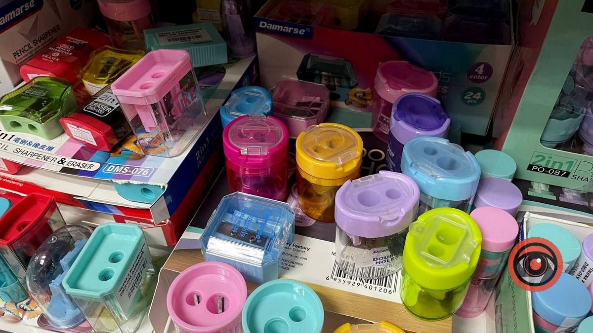 Зібрати школяра: скільки коштуватиме рюкзак та канцелярія? 12