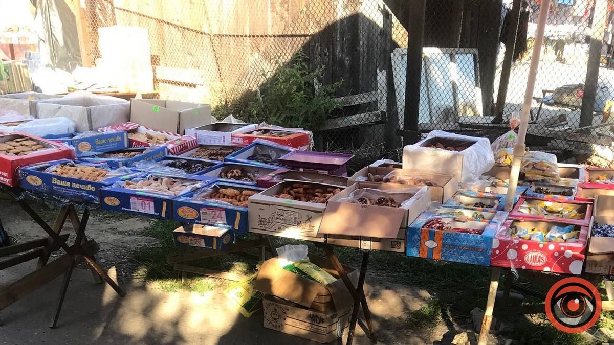 Яблунівський базар: здибанки, закупи і теревені