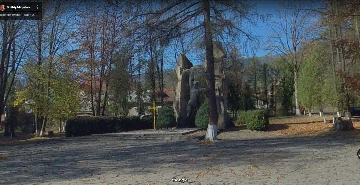 У Яремче вирішили не демонтовувати пам'ятник радянському солдату 2