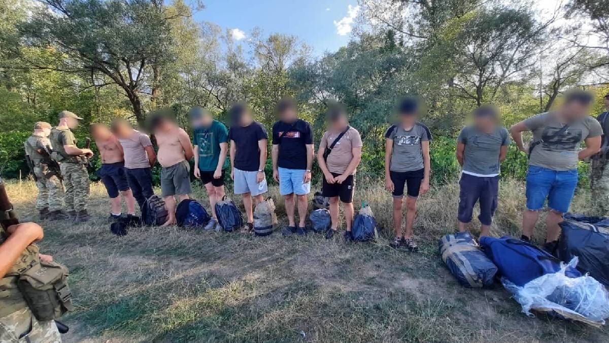 Семеро прикарпатців хотіли втекти за кордон річкою