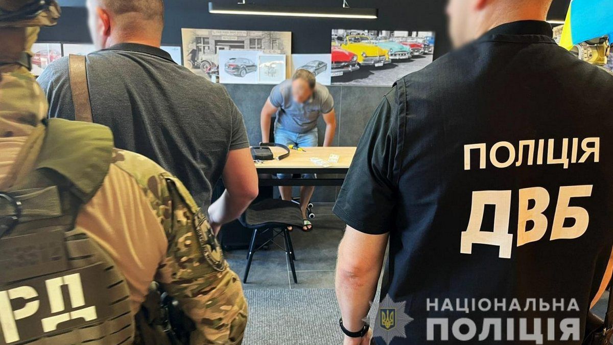 Франківський депутат наживався на війні, але може вийти під заставу