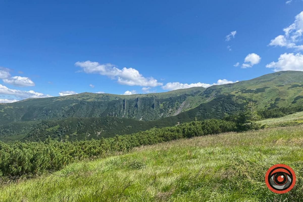 Місце сили та величі: озеро Несамовите в Карпатах 5