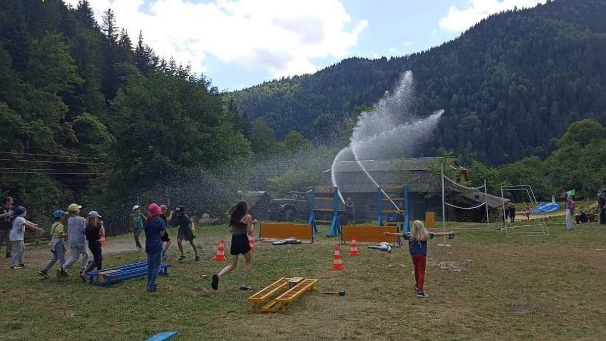 Дітвора Верховини пройшла випробування справжніх пожежних