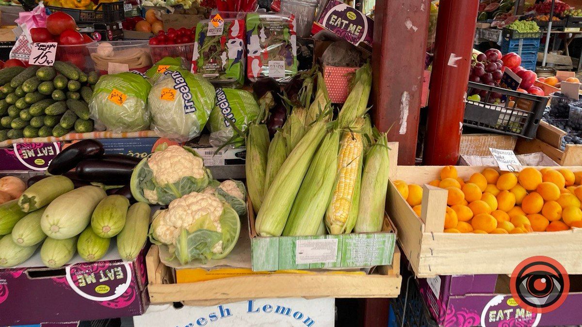 Скільки коштує кукурудза на базарі у Коломиї?