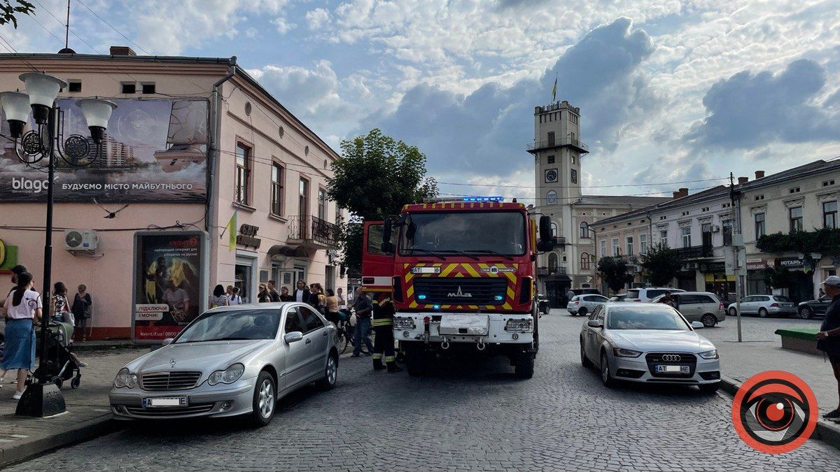 У самому центрі Коломиї загорівся електрощиток