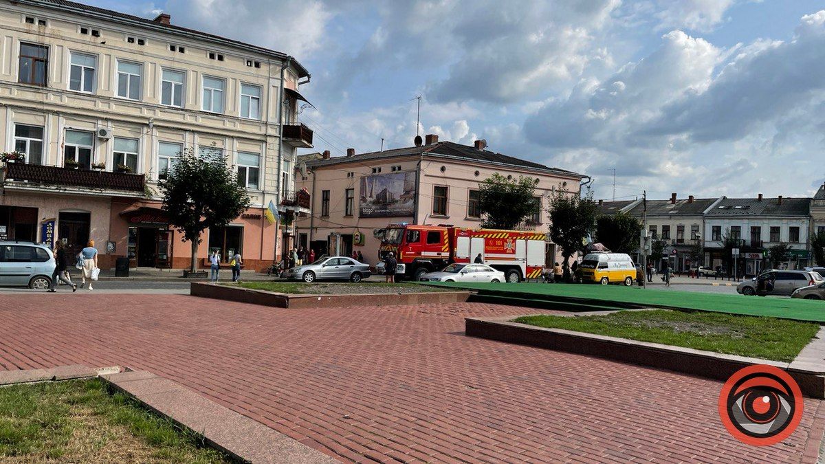 У самому центрі Коломиї загорівся електрощиток 1