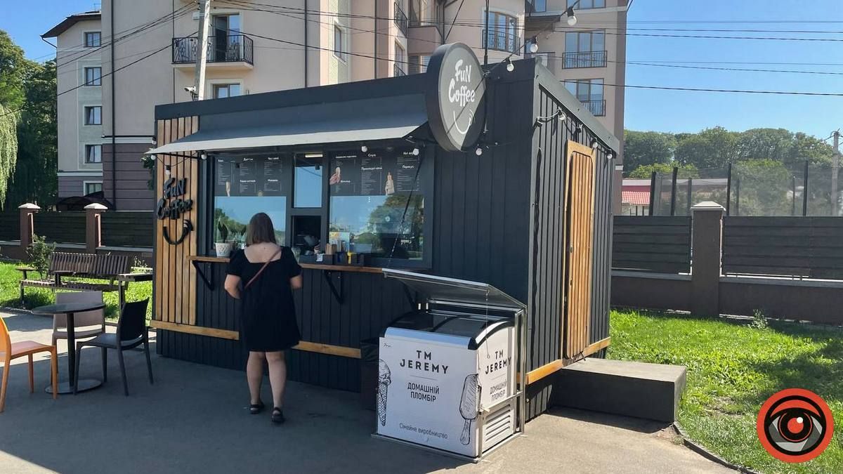 Сідайте, не покалічтеся | Як нині виглядає зона відпочинку на міському озері 13