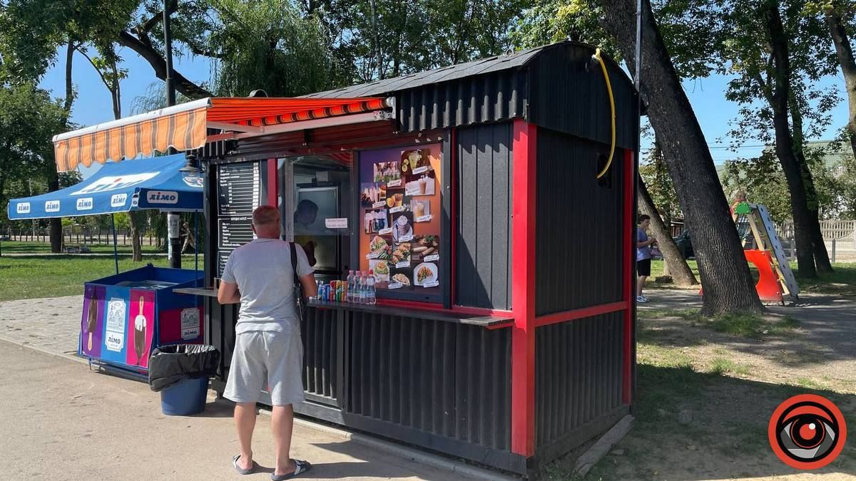 Сідайте, не покалічтеся | Як нині виглядає зона відпочинку на міському озері 18