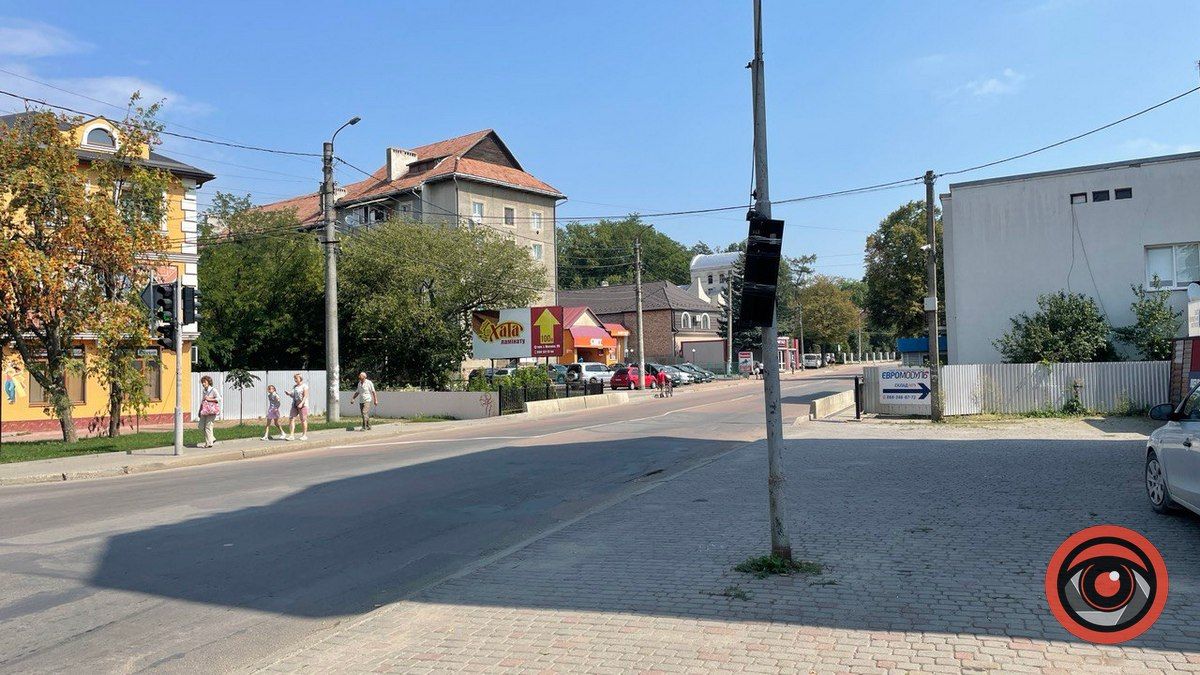 Нещасливий світлофор на вулиці Мазепи