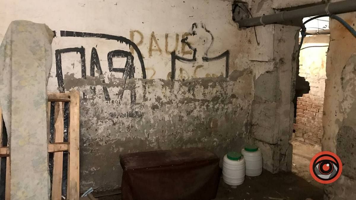 Як виглядає одне з укриттів коломийської багатоповерхівки