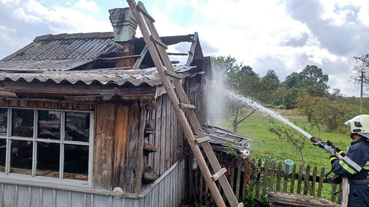 У селі Хоросна біля Отинії горіла літня кухня