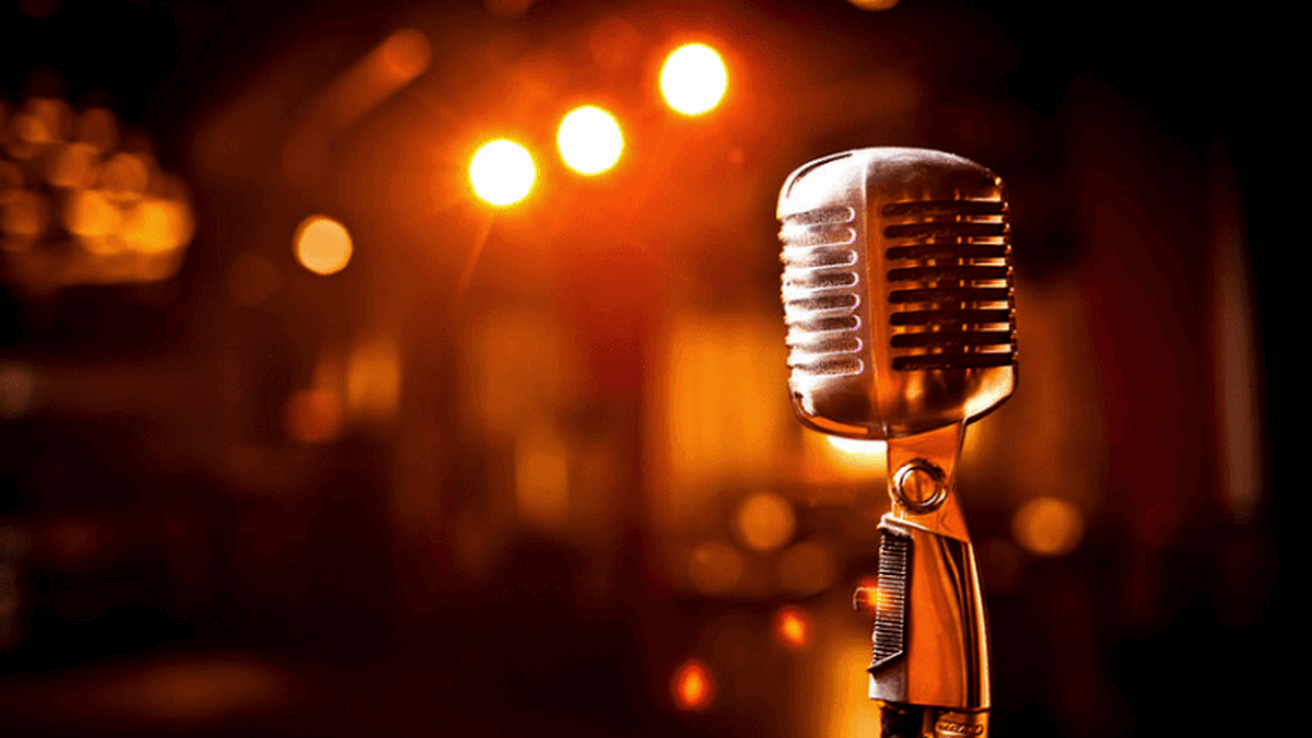 Благодійний квартирник від організаторів вечорів стендапу