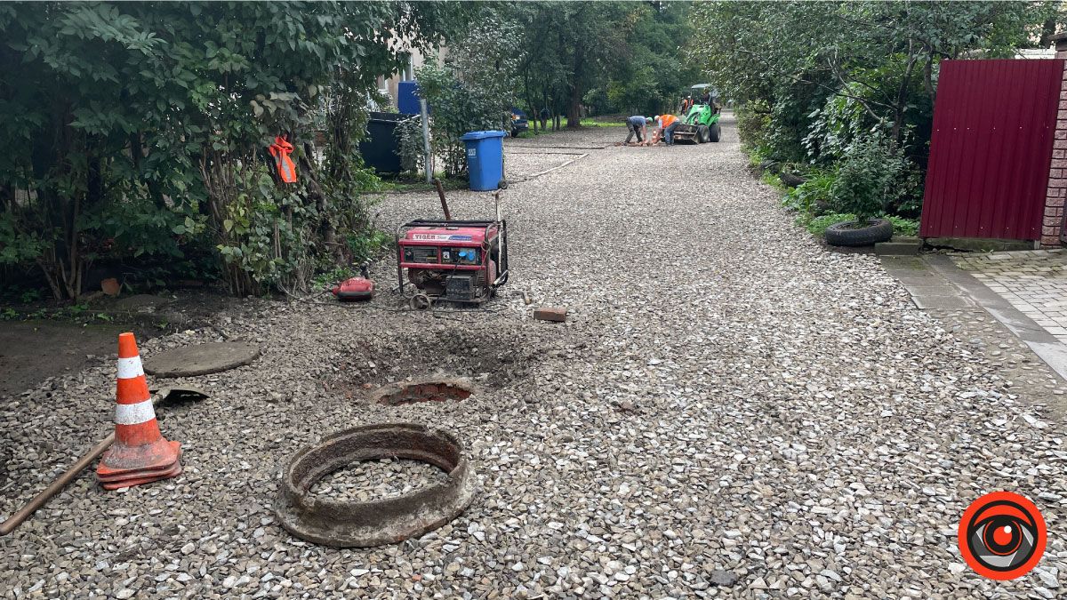 У Коломиї ремонтують дорогу на вул. Навроцького 7