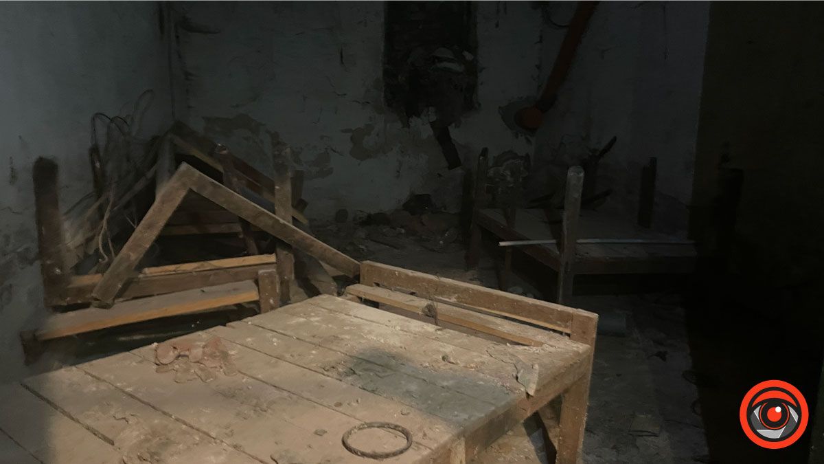 Не нічийне, але занедбане: як виглядають майже 2000 м² укриттів на вул. Січових Стрільців у Коломиї 13